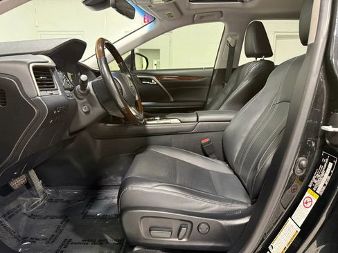 Used 2018 Lexus RX 350L AWD w/ Premium Package image 12