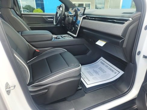 New 2026 GMC Sierra EV Elevation image 10