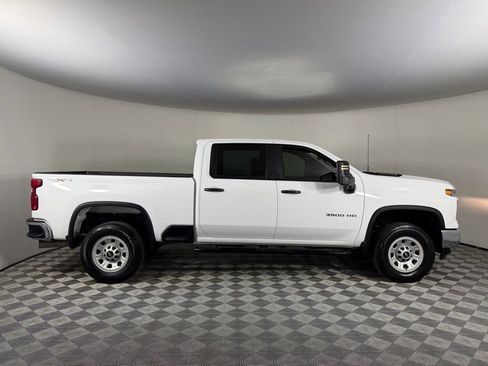 Used 2025 Chevrolet Silverado 3500 W/T w/ WT/CX Safety Package image 3
