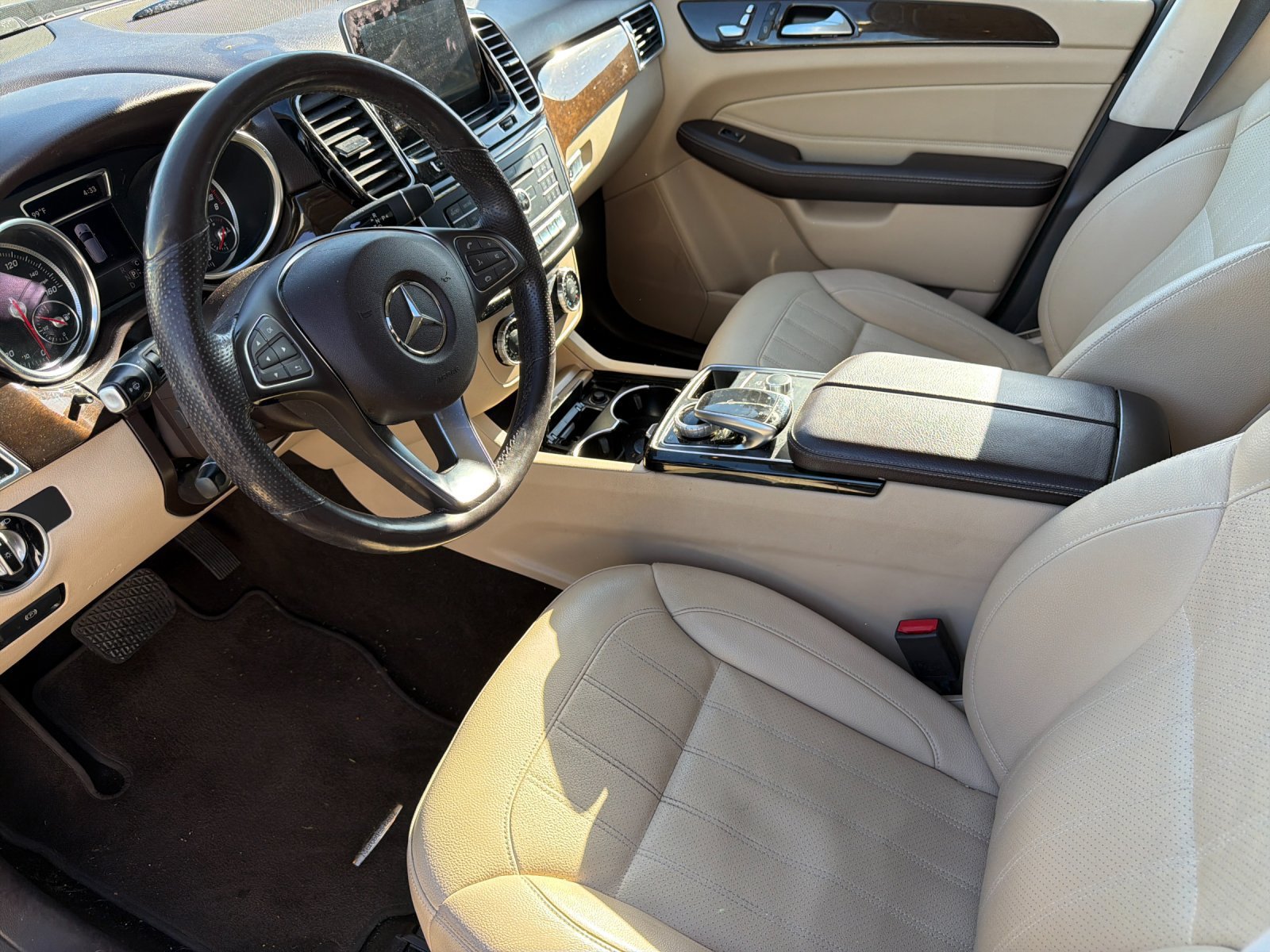 Used 2017 Mercedes-Benz GLE 350 image 8