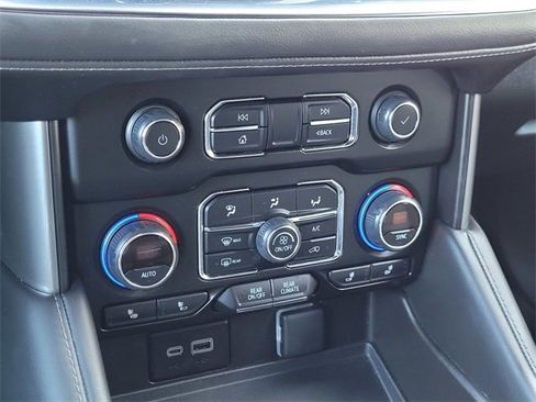 Used 2024 Chevrolet Tahoe LT image 11