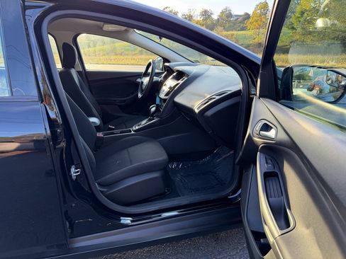 Used 2018 Ford Focus SE image 21