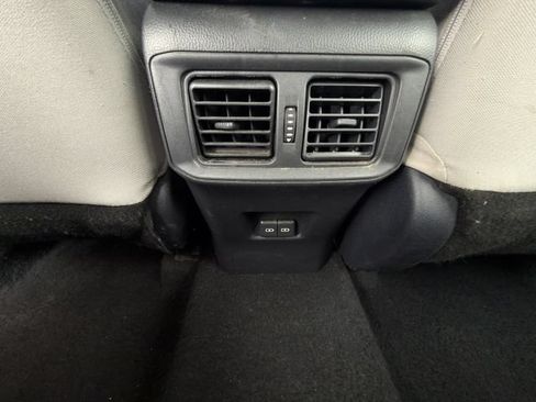 Certified 2025 Toyota RAV4 XLE FWD image 26