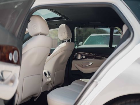 Used 2019 Mercedes-Benz E 450 4MATIC Wagon image 14