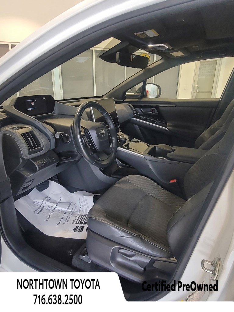 Used 2023 Toyota bZ4X AWD image 11