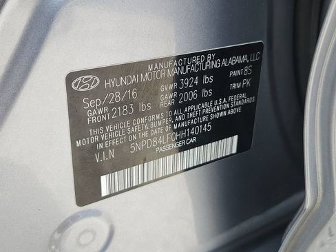 Used 2017 Hyundai Elantra SE FWD image 19