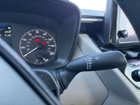 Used 2023 Toyota Corolla Cross L image 18