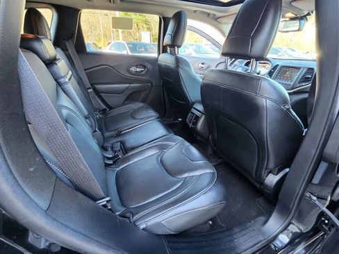 Used 2014 Jeep Cherokee Limited w/ Luxury Group AWD/4WD image 13