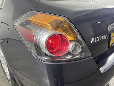 Used 2010 Nissan Altima 2.5 S image 26