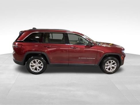 Certified 2022 Jeep Grand Cherokee Limited AWD/4WD image 9