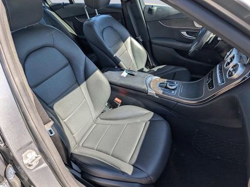 Used 2019 Mercedes-Benz C 300 Sedan w/ Premium Package image 23