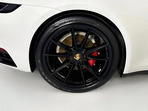 Used 2021 Porsche 911 Carrera RWD image 31