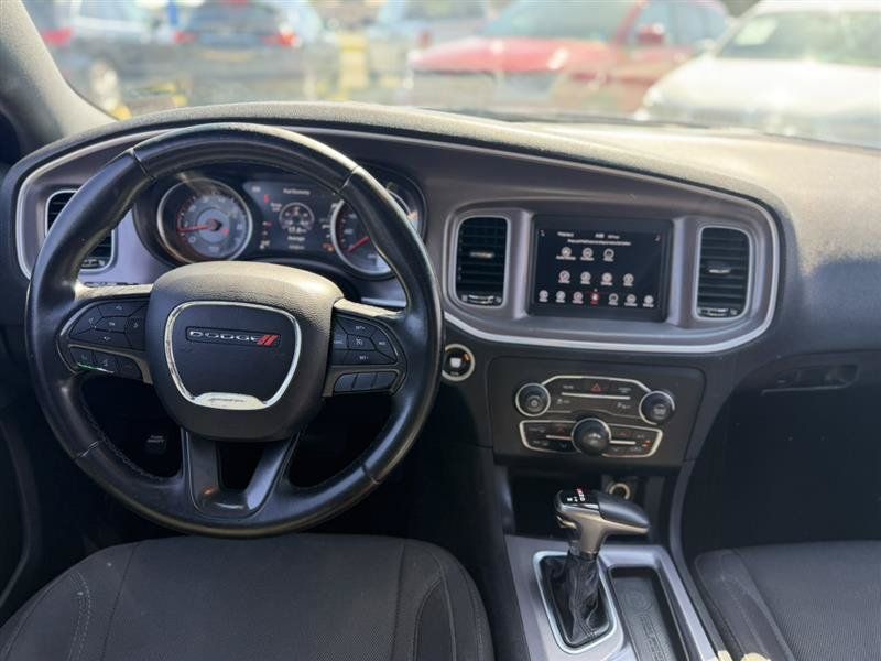 Used 2019 Dodge Charger SXT RWD image 24