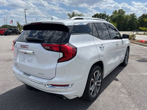 Used 2020 GMC Terrain Denali w/ Denali Premium Package AWD/4WD image 23