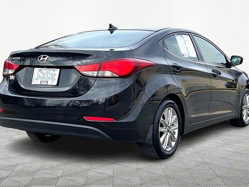 Used 2015 Hyundai Elantra SE w/ Option Group 03 image 2