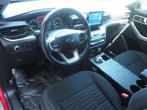 Used 2021 Ford Explorer XLT w/ Class III Trailer Tow Package image 10