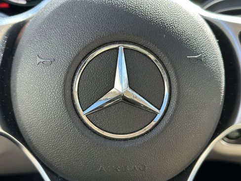 Used 2022 Mercedes-Benz GLE 350 4MATIC image 32