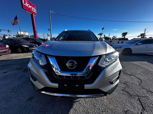 Used 2018 Nissan Rogue SL w/ Premium Package image 1