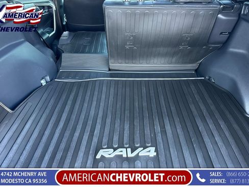 Used 2023 Toyota RAV4 XSE AWD/4WD image 19