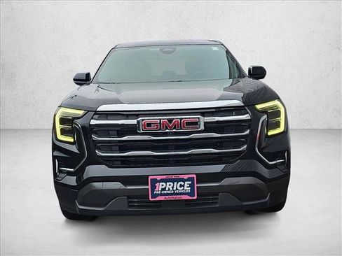 Used 2025 GMC Terrain Elevation w/ Technology Package II image 8