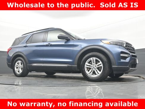 Used 2020 Ford Explorer XLT w/ Equipment Group 202A image 18