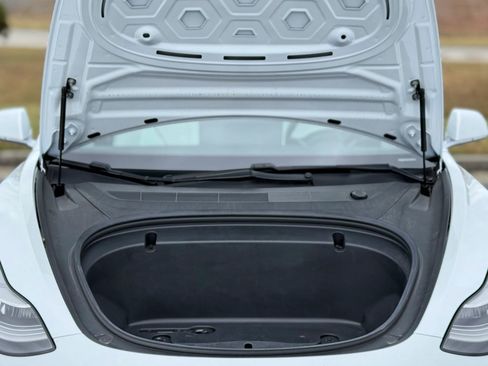 Used 2020 Tesla Model 3 Standard Range Plus image 21