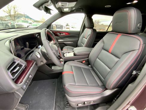 New 2026 Chevrolet Traverse RS image 24