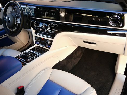 Certified 2023 Rolls-Royce Ghost image 18