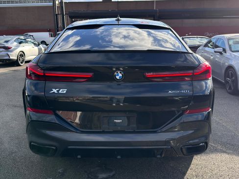 Used 2022 BMW X6 xDrive40i w/ M Sport Package image 5