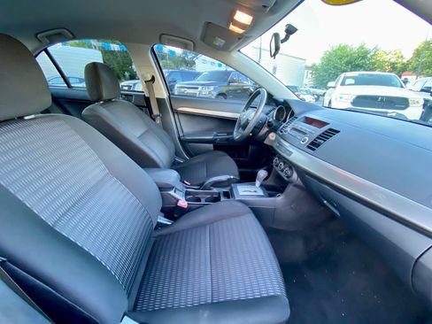 Used 2013 Mitsubishi Lancer ES FWD image 9