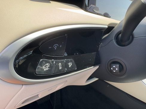 New 2026 Genesis GV70 2.5T Select image 12