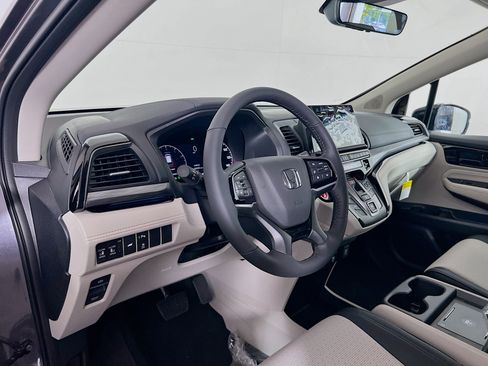 New 2026 Honda Odyssey Elite image 8