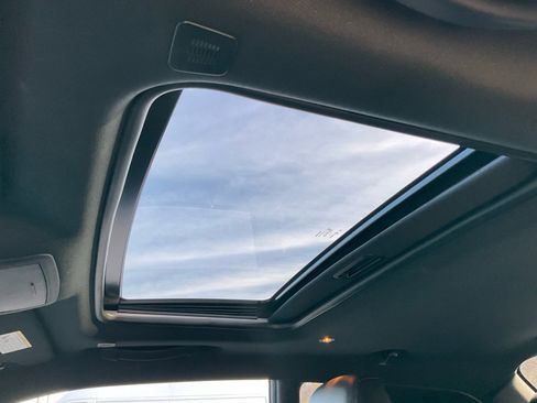 Used 2023 Dodge Challenger R/T Scat Pack w/ Plus Package image 28