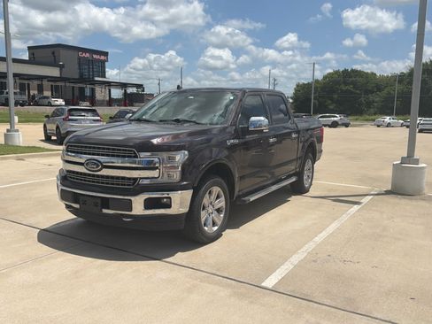 Used 2018 Ford F150 Lariat w/ Equipment Group 502A Luxury AWD/4WD image 10