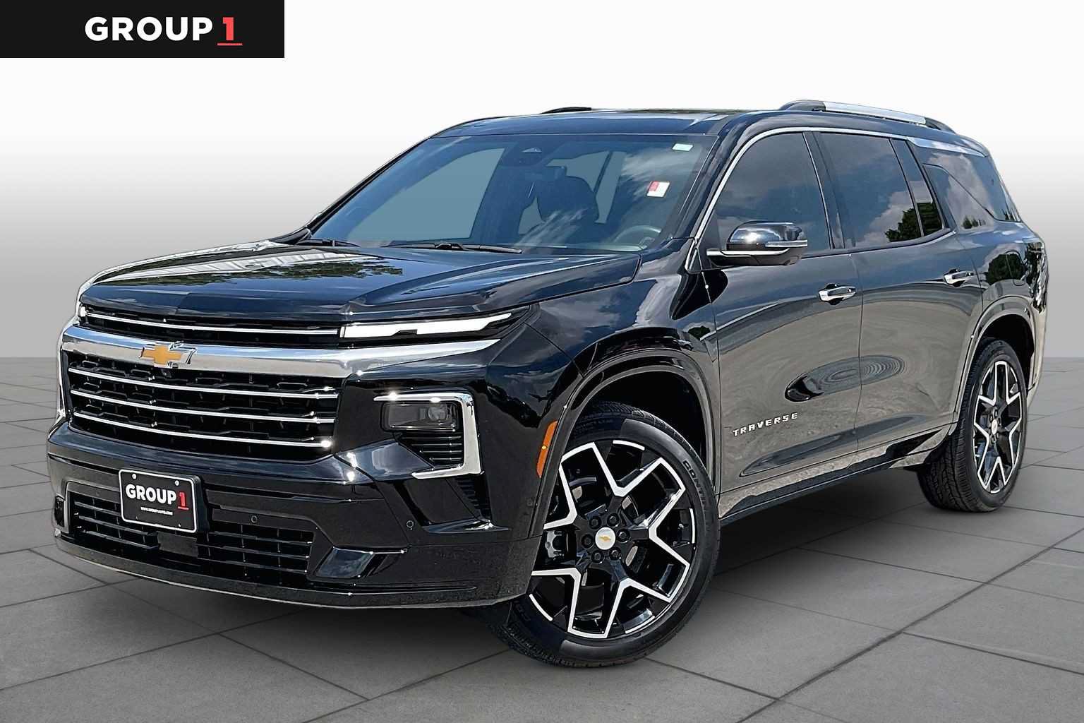 Used 2026 Chevrolet Traverse High Country FWD image 1