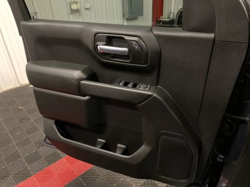 Used 2021 Chevrolet Silverado 1500 Custom Trail Boss w/ LPO, Dark Essentials Package image 29