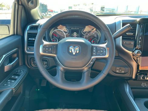 New 2025 RAM 2500 Big Horn AWD/4WD image 12