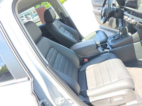 Certified 2025 Honda CR-V EX-L image 29