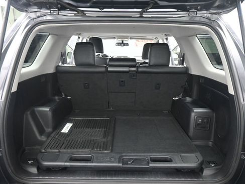 Used 2016 Toyota 4Runner Limited image 19