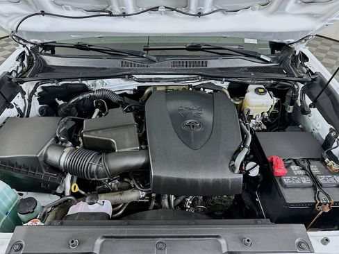 Used 2023 Toyota Tacoma TRD Off-Road image 30