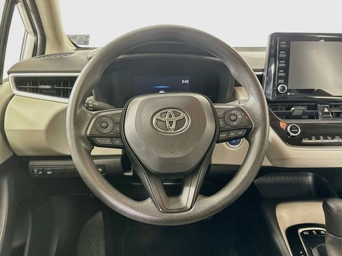Used 2022 Toyota Corolla LE w/ Carpet Mat Package (TMS) FWD image 17