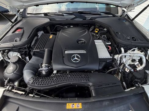 Used 2017 Mercedes-Benz E 300 4MATIC image 16