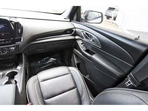 Used 2023 Chevrolet Traverse Premier w/ Redline Edition AWD/4WD image 10