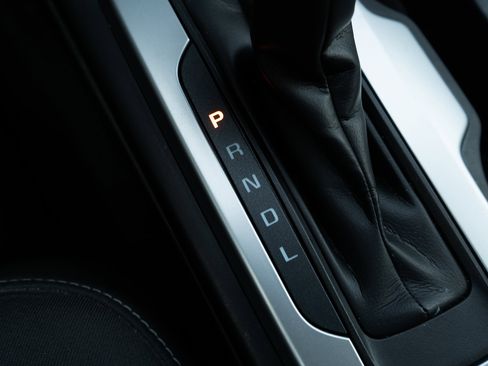 Used 2021 Chevrolet Colorado LT w/ LT Convenience Package image 27