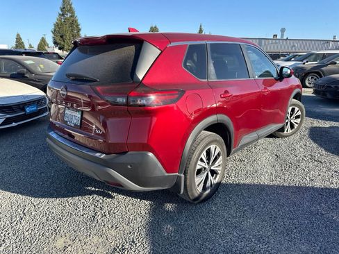 Used 2023 Nissan Rogue SV FWD image 5