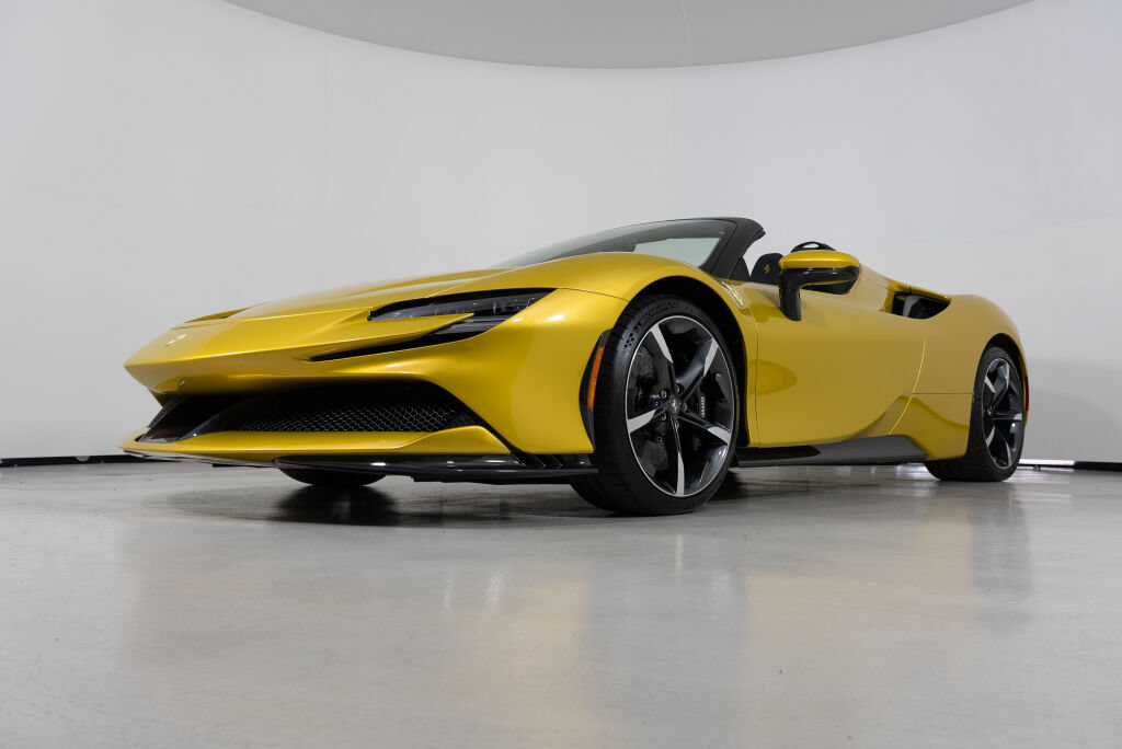Used 2022 Ferrari SF90 Spider AWD/4WD image 21