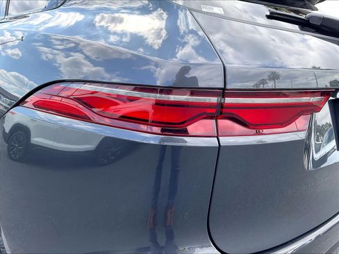 Used 2024 Jaguar F-PACE R-Dynamic S AWD/4WD image 32