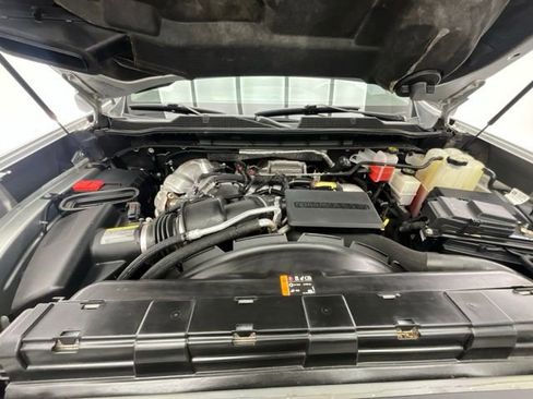 Used 2022 Chevrolet Silverado 3500 LT AWD/4WD image 26
