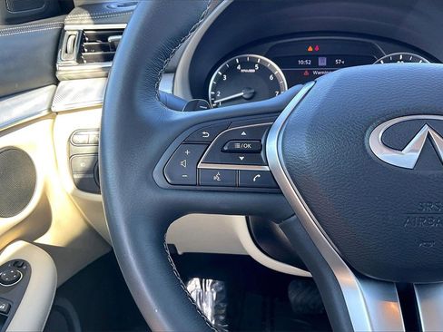 Used 2021 INFINITI QX50 Essential image 10