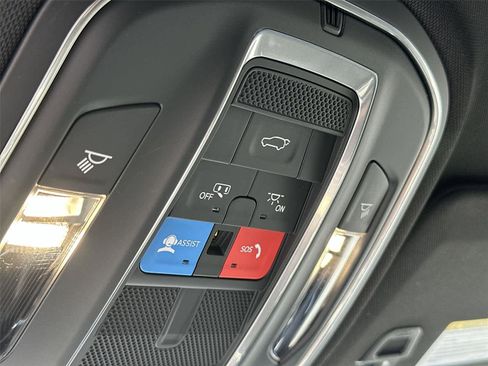 Used 2026 Jeep Grand Cherokee Altitude RWD image 40